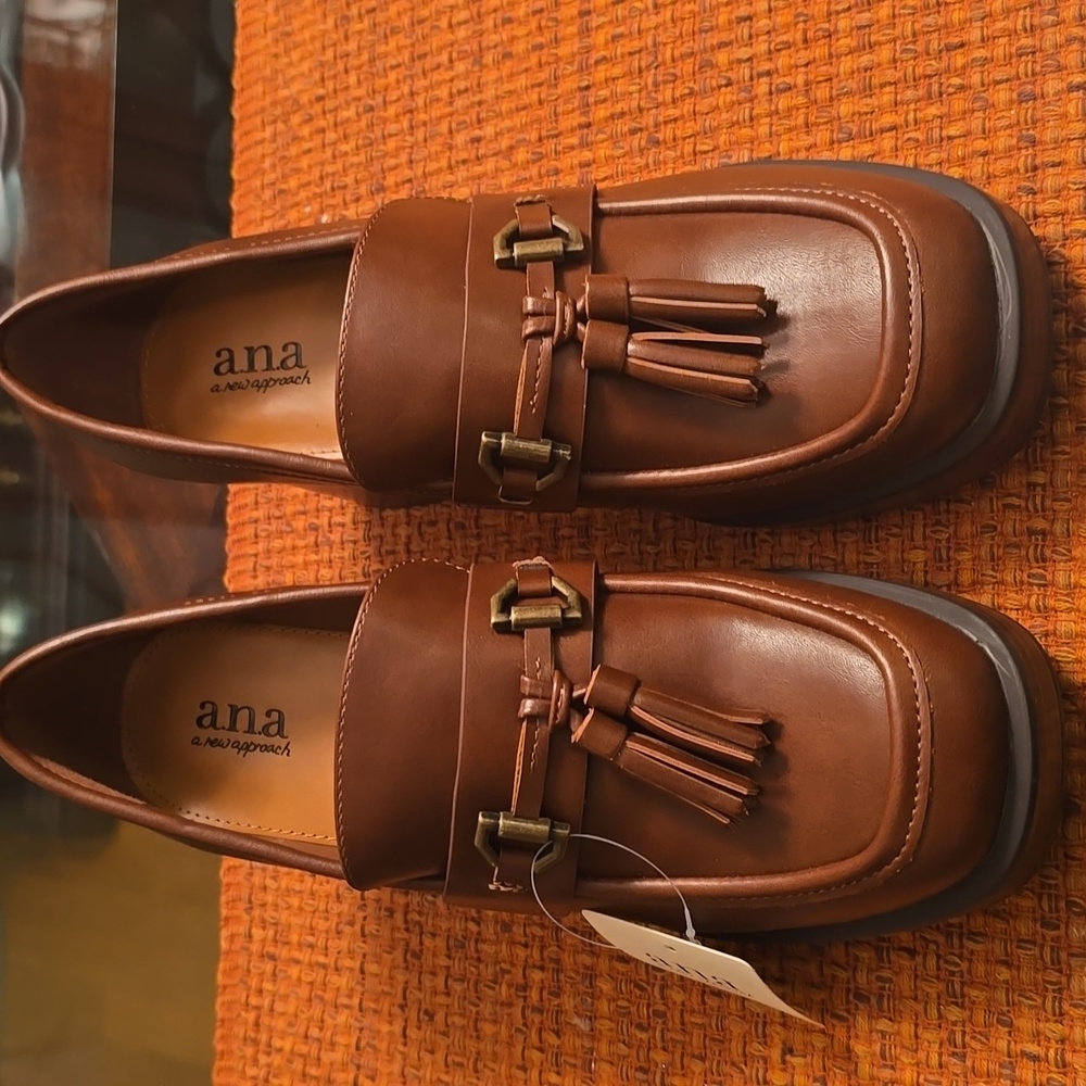 ANA Loafer Women's Brown Tassel Loafers 9